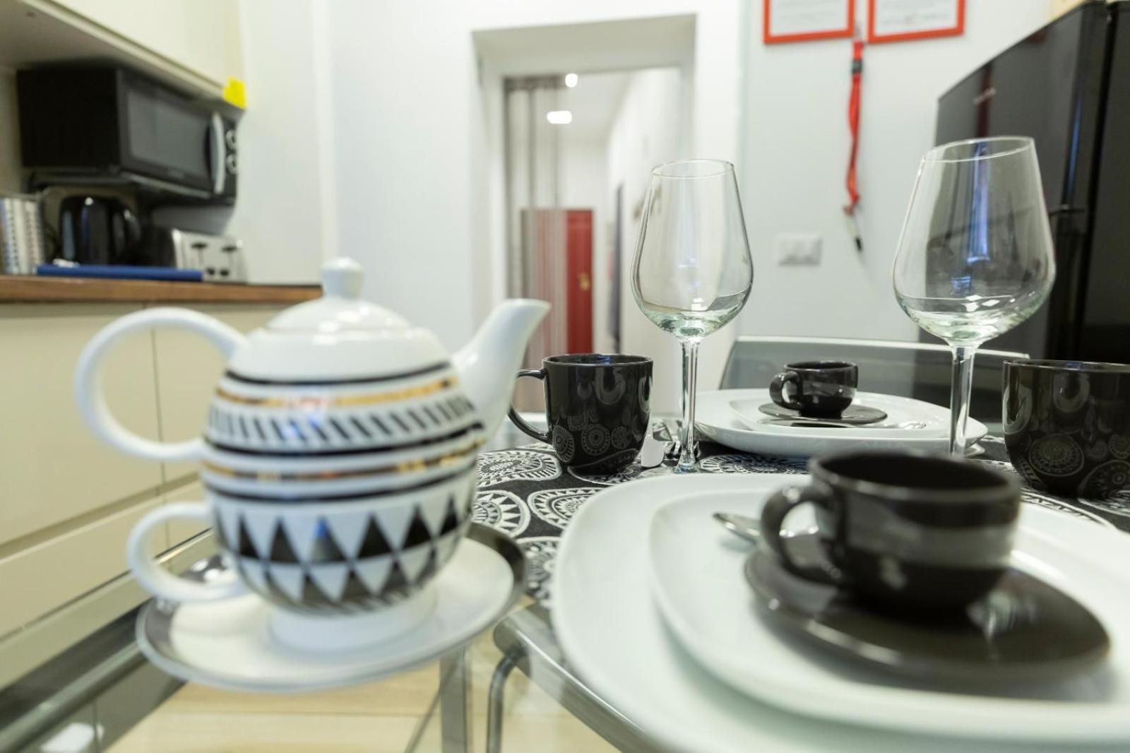 Flatinrome Trastevere Deluxe Rooms - Green Patio Exterior foto