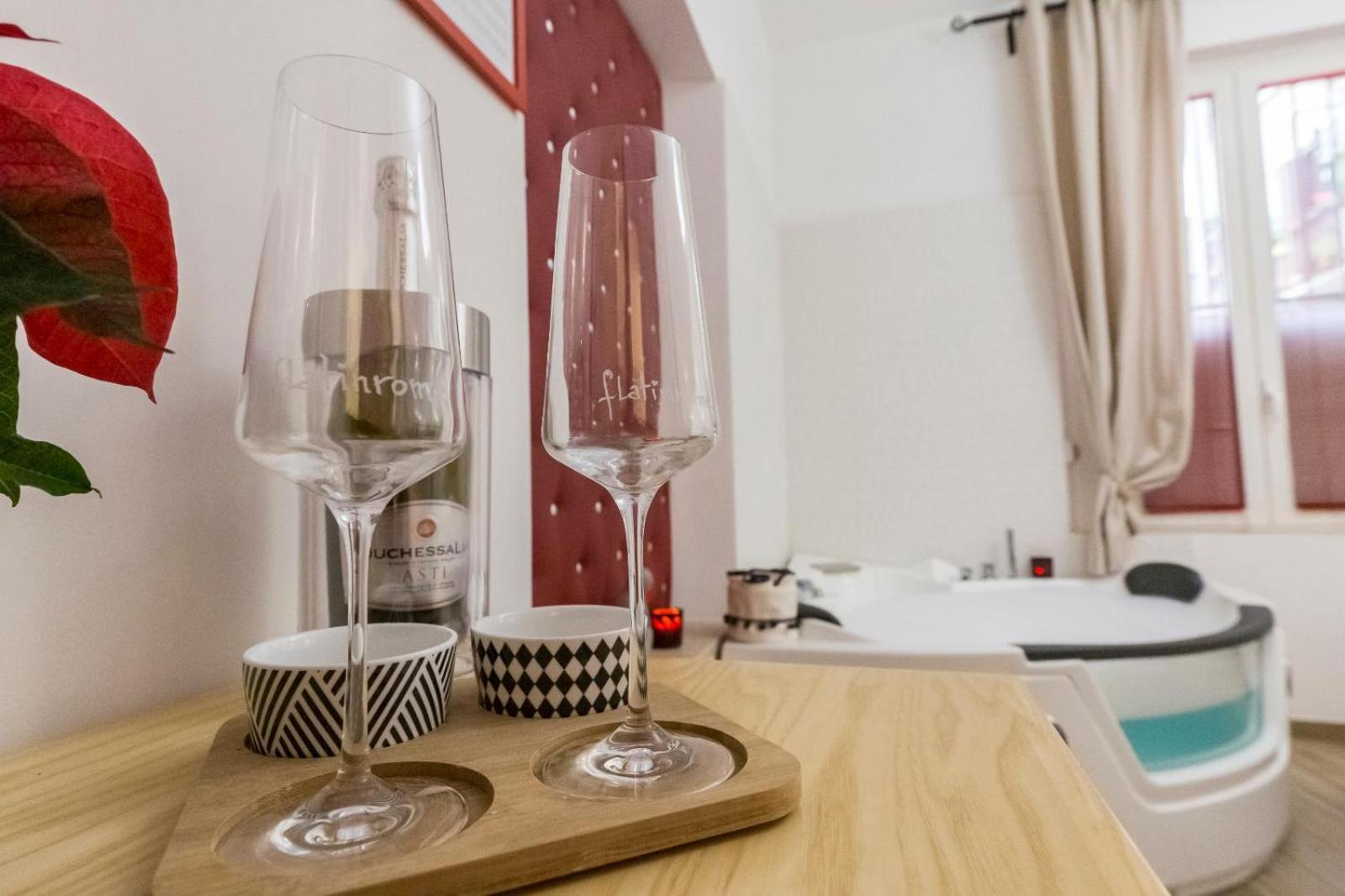 Flatinrome Trastevere Deluxe Rooms - Green Patio Exterior foto
