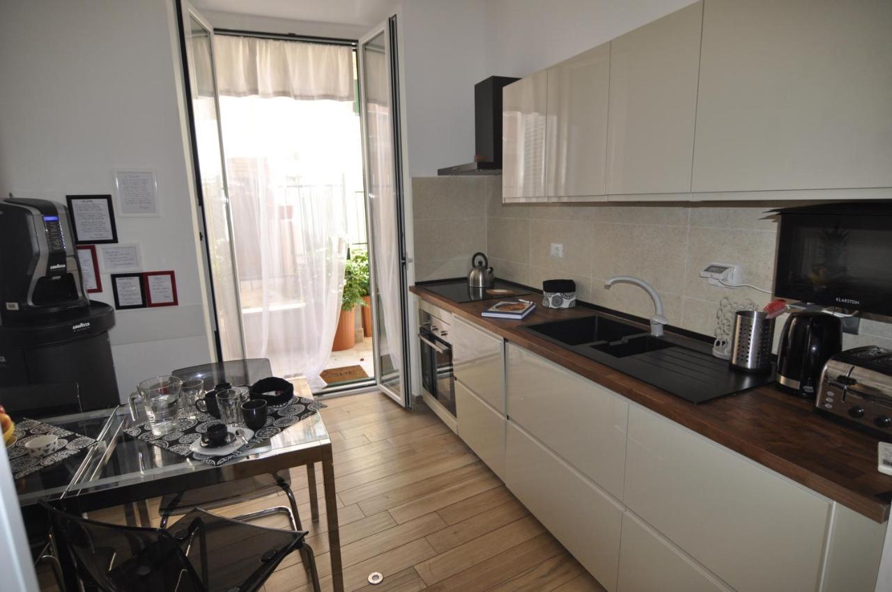 Flatinrome Trastevere Deluxe Rooms - Green Patio Exterior foto