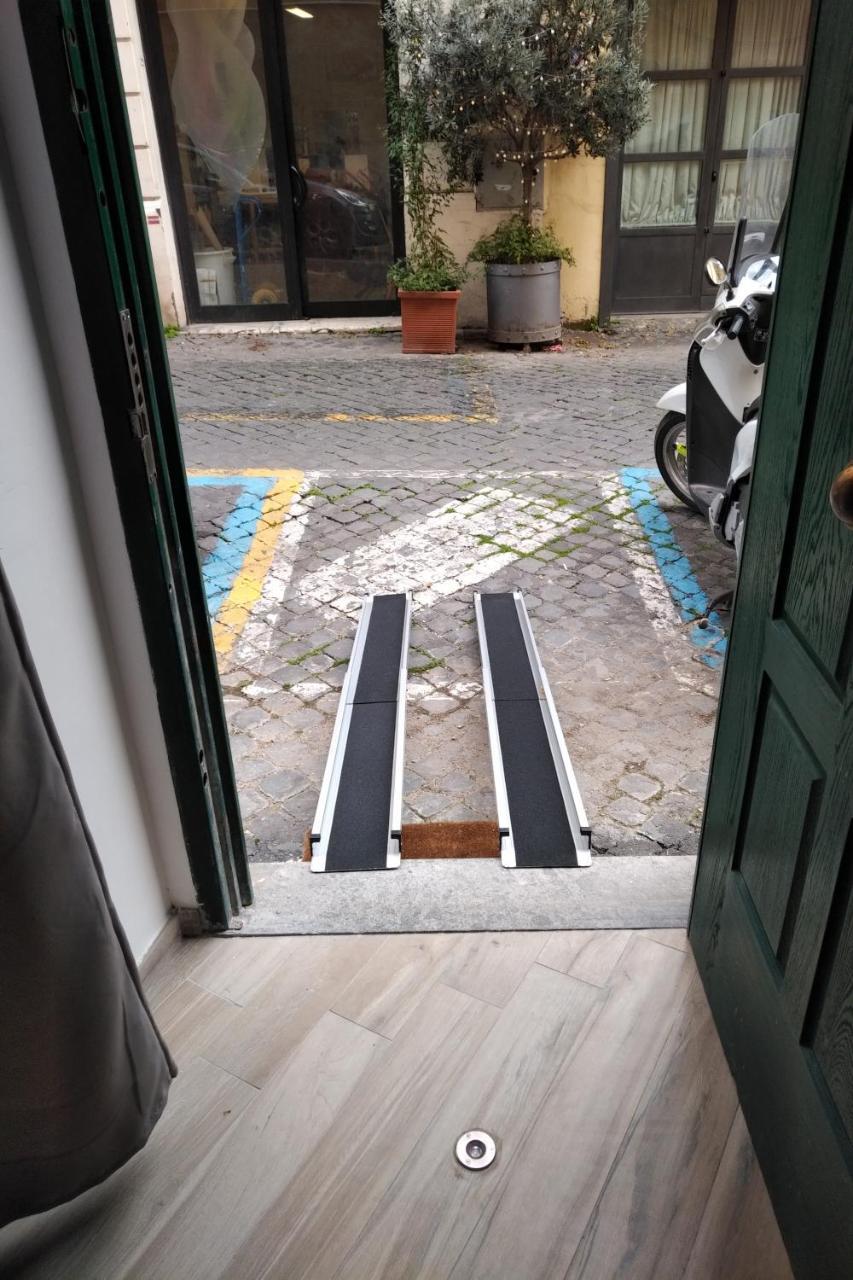 Flatinrome Trastevere Deluxe Rooms - Green Patio Exterior foto